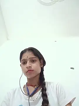 Mohnicute online show from 07-20-26, 06:54