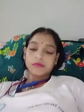 Mohnicute online show from 07-28-26, 07:39