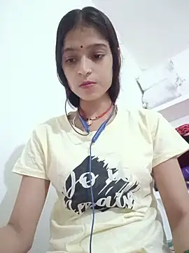 Mohnicute online show from 08-06-26, 04:53