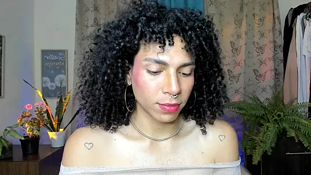 Snapshot of Angel_White25 chatting on 01-31-26, 11:25 Angel White25 online show from 01-31-26, 11:25