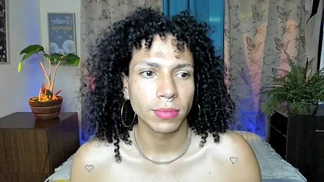 Snapshot of Angel_White25 chatting on 02-03-26, 11:21 Angel White25 online show from 02-03-26, 11:21