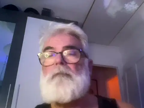 LeatherSdaddy online show from 11-28-25, 04:53