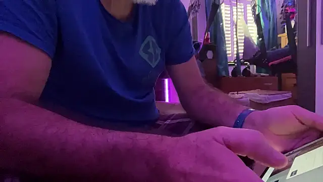 Snapshot of LeatherSdaddy chatting on 04-02-26, 08:01 LeatherSdaddy online show from 04-02-26, 08:01