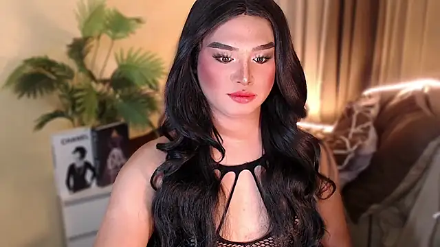 UrGoddess Sofia online show from 12-02-25, 07:53