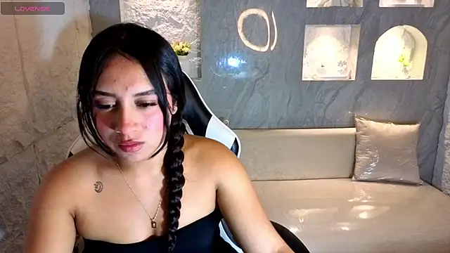 Snapshot of Juliana_Tx chatting on 01-10-26, 03:08 Juliana Tx online show from 01-10-26, 03:08