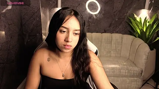 Snapshot of Juliana_Tx chatting on 02-13-26, 03:02 Juliana Tx online show from 02-13-26, 03:02