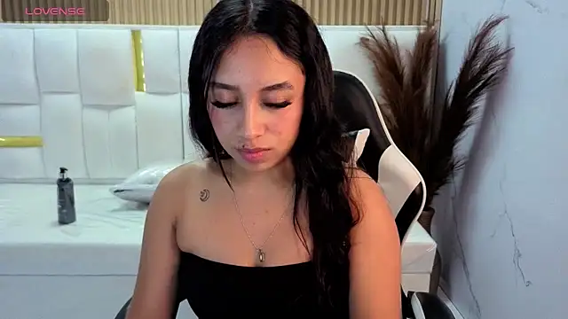 Snapshot of Juliana_Tx chatting on 02-24-26, 03:59 Juliana Tx online show from 02-24-26, 03:59