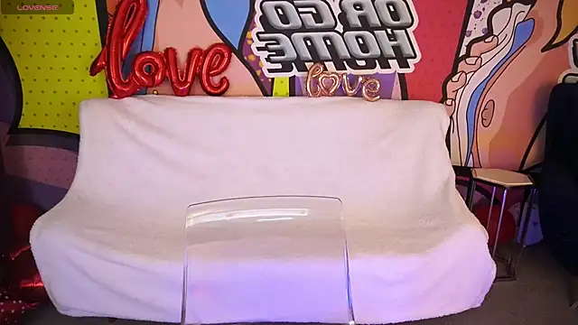 Snapshot of LadyChanelll chatting on 02-13-26, 02:13 LadyChanelll online show from 02-13-26, 02:13