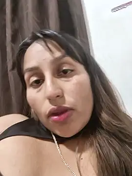 Snapshot of IsabellaaSwann chatting on 11-18-25, 12:16 IsabellaaSwann online show from 11-18-25, 12:16