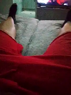 Snapshot of Robesz1982 chatting on 06-26-26, 04:00 Robesz1982 online show from 06-26-26, 04:00