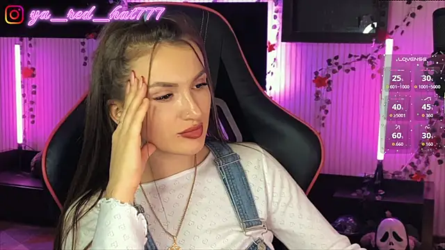 -RED HAT- online show from 04-12-26, 06:02