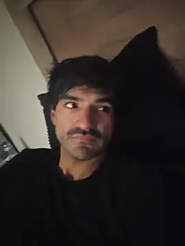 piggylatino online show from 12-17-25, 05:52