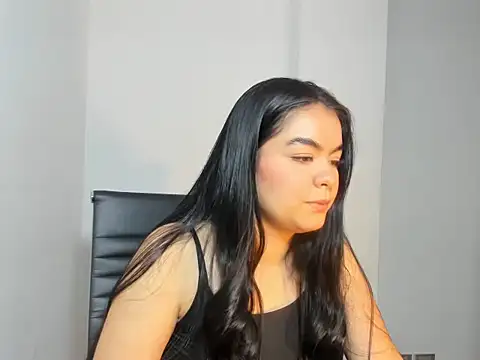 Snapshot of AmandaWood4 chatting on 11-14-25, 03:33 AmandaWood4 online show from 11-14-25, 03:33