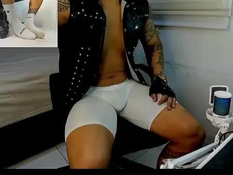 master leather online show from 02-13-26, 03:24