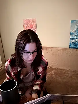 Snapshot of v_crizis324 chatting on 02-07-26, 12:53 v crizis324 online show from 02-07-26, 12:53