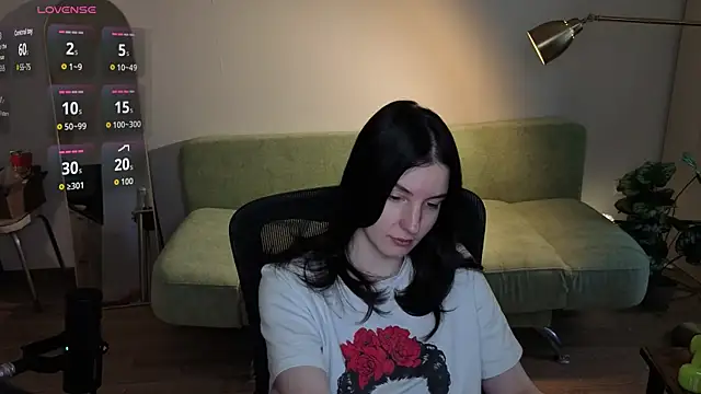 Snapshot of v_crizis324 chatting on 07-16-26, 01:17 v crizis324 online show from 07-16-26, 01:17