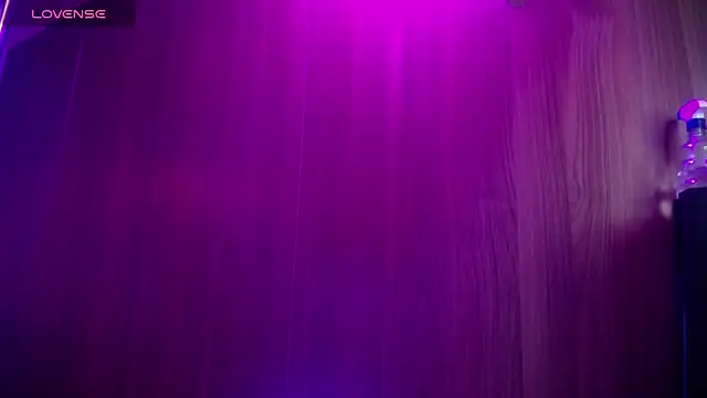 Snapshot of Belladonna_trix chatting on 06-30-26, 01:56 Belladonna trix online show from 06-30-26, 01:56
