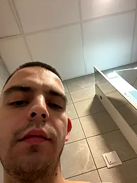 Snapshot of sexymet666 chatting on 11-12-25, 12:00 sexymet666 online show from 11-12-25, 12:00