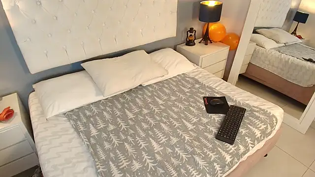 Niinatorres online show from 12-02-25, 09:54