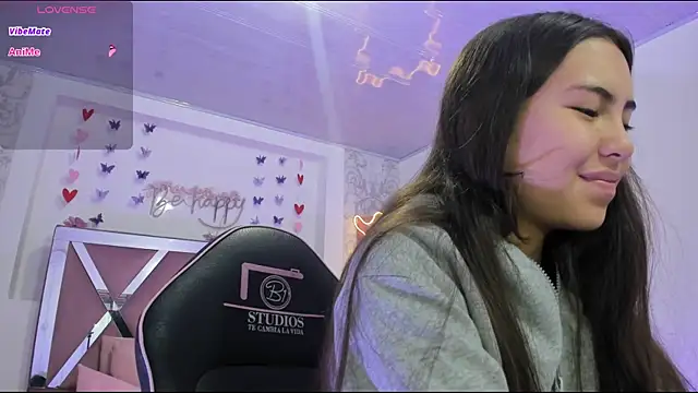 ISABELA TAY online show from 03-30-26, 11:55