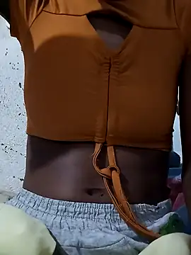 Snapshot of VIVHY chatting on 11-12-25, 12:05 VIVHY online show from 11-12-25, 12:05