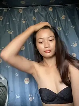 Snapshot of LanAnh-2k chatting on 11-12-25, 04:02 LanAnh-2k online show from 11-12-25, 04:02