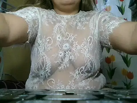 loriepinay46 online show from 05-30-26, 09:45