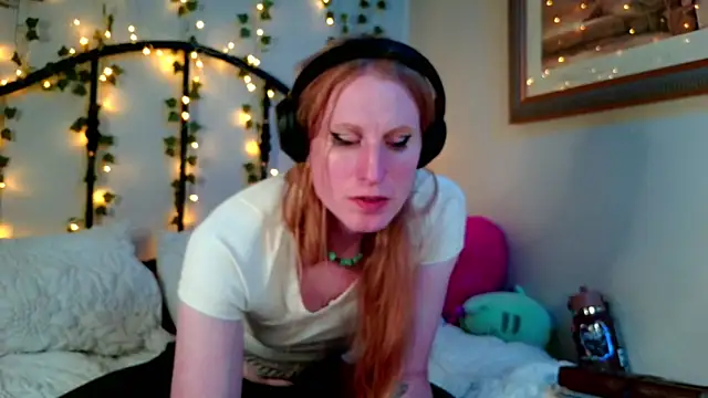 AngelCakexoxo online show from 06-10-26, 10:36