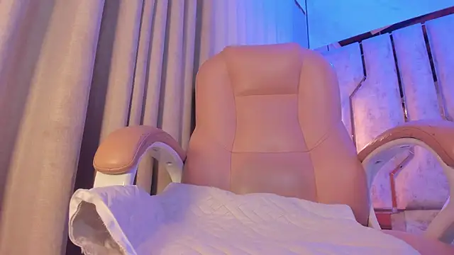 Caroline palmerr online show from 04-09-26, 03:28