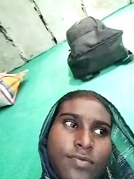 Big Lovexx online show from 11-18-25, 05:56