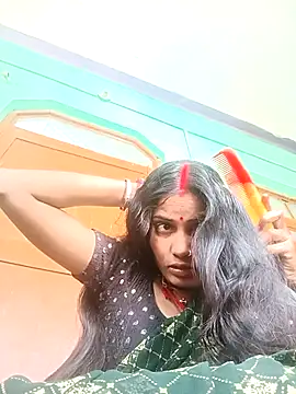 Snapshot of Pushpa_hotty chatting on 04-11-26, 04:06 Pushpa hotty online show from 04-11-26, 04:06