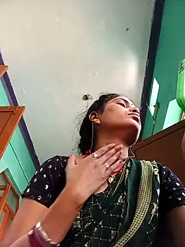 Snapshot of Pushpa_hotty chatting on 04-18-26, 02:26 Pushpa hotty online show from 04-18-26, 02:26