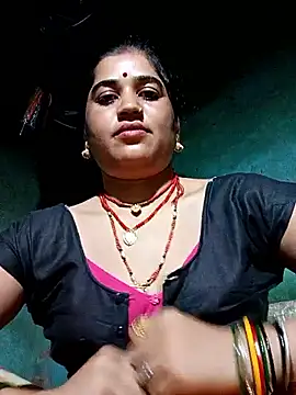 Snapshot of Hot_kamla chatting on 05-16-26, 12:40 Hot kamla online show from 05-16-26, 12:40