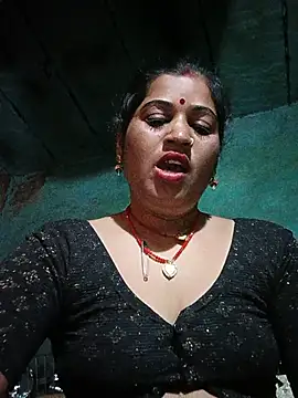 Snapshot of Hot_kamla chatting on 07-12-26, 11:40 Hot kamla online show from 07-12-26, 11:40