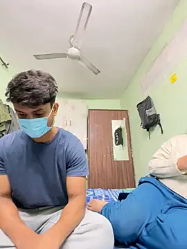 Cute hotzara online show from 11-18-25, 04:39