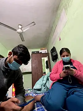 Cute hotzara online show from 01-17-26, 05:12