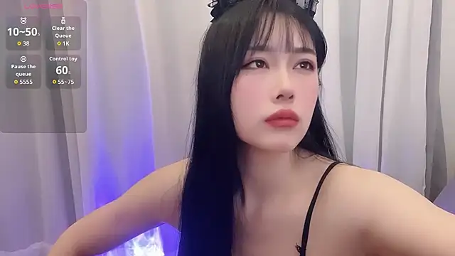 Snapshot of hayuyuyu chatting on 02-13-26, 01:51 hayuyuyu online show from 02-13-26, 01:51