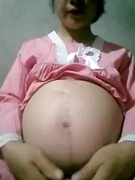 Snapshot of Micky_baby chatting on 05-03-26, 06:30 Micky baby online show from 05-03-26, 06:30