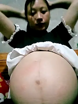 Snapshot of Micky_baby chatting on 05-08-26, 03:06 Micky baby online show from 05-08-26, 03:06