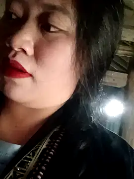 Snapshot of LyZii2k7 chatting on 11-16-25, 02:39 LyZii2k7 online show from 11-16-25, 02:39