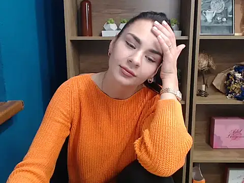 Snapshot of divina_kira chatting on 11-14-25, 12:26 divina kira online show from 11-14-25, 12:26