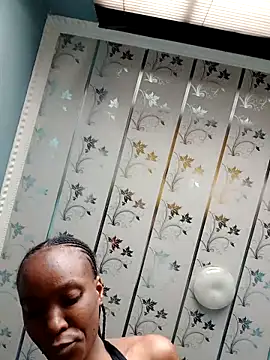 Beverlygurlx6 online show from 02-17-26, 05:48