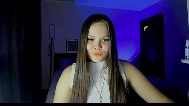 Snapshot of Kira_love_81 chatting on 05-26-26, 07:43 Kira love 81 online show from 05-26-26, 07:43