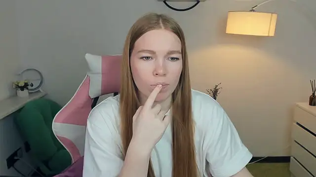 LavetaShiroma online show from 11-24-25, 08:08