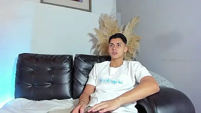 ZeusBrant online show from 03-21-26, 01:48