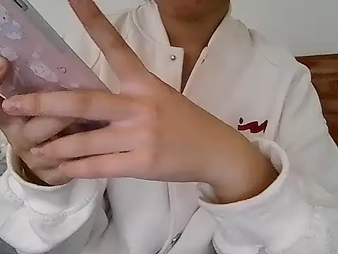 Snapshot of emii207 chatting on 12-03-25, 02:41 emii207 online show from 12-03-25, 02:41