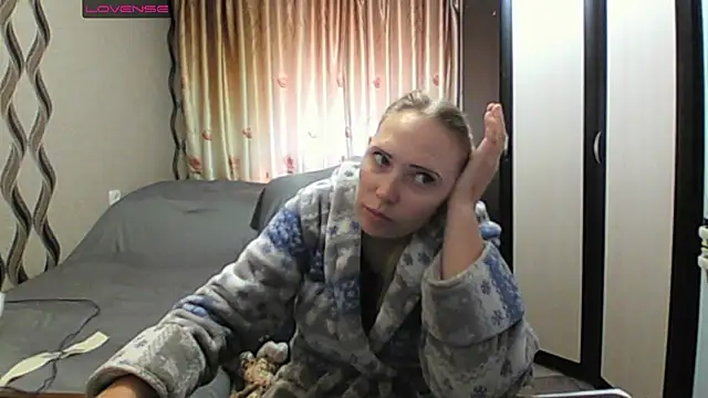 JenniDeep online show from 05-25-26, 09:04