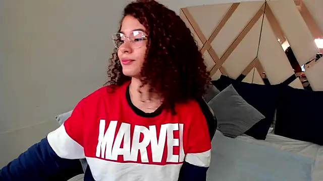 avrilwaynee online show from 12-18-25, 11:49