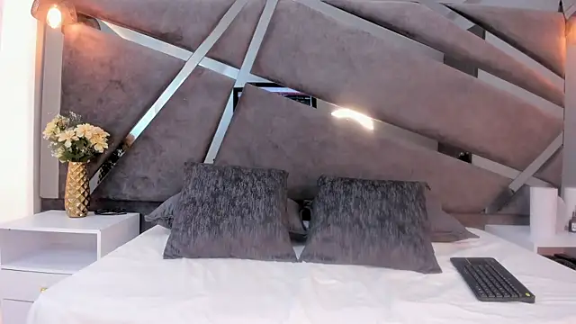 Sammy Gomez  online show from 11-26-25, 07:59