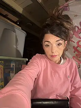 Snapshot of miatate chatting on 01-18-26, 12:42 miatate online show from 01-18-26, 12:42